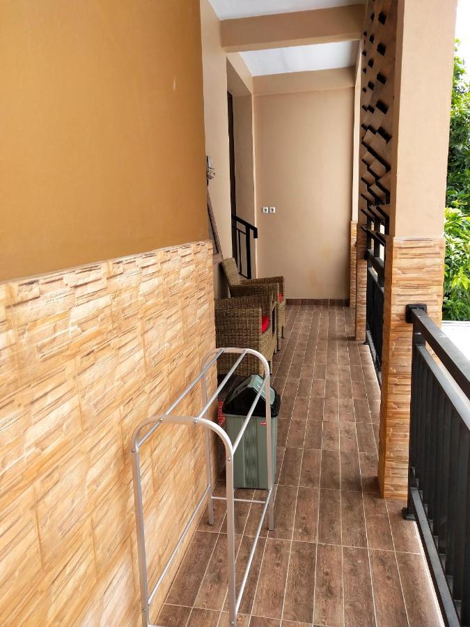 Lidah Lokal Guest House Singaraja Bagian luar foto