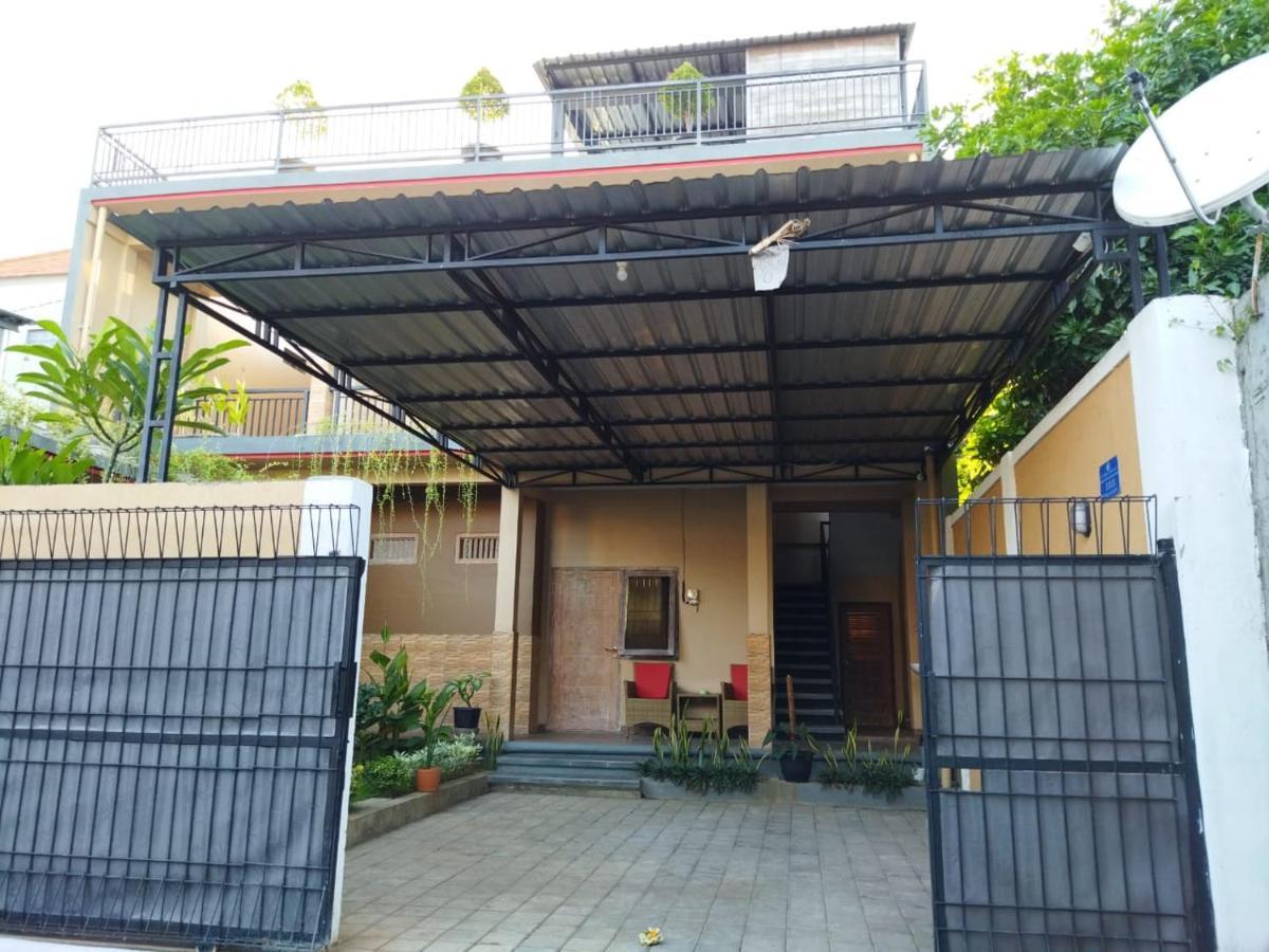 Lidah Lokal Guest House Singaraja Bagian luar foto