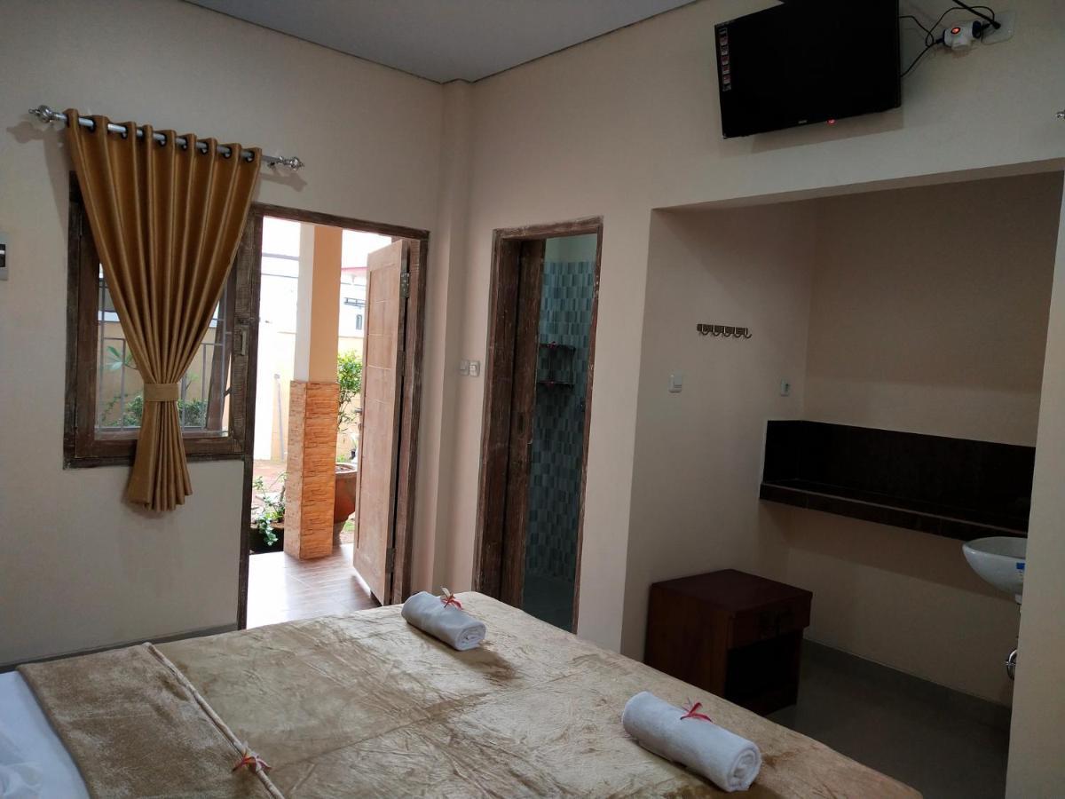 Lidah Lokal Guest House Singaraja Bagian luar foto